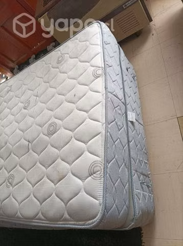 Cama plaza y media con respaldo