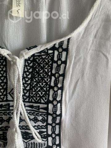 Polera, un básico en talla S. - Imagen 4