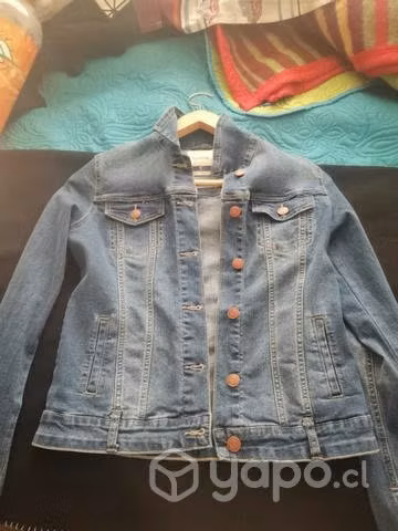 Chaqueta de mezclilla azul claro