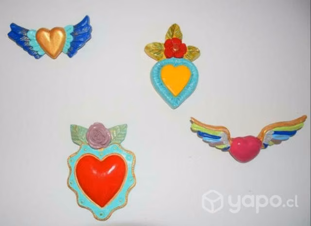 Corazon mexicano pequeño de yeso pintado a mano