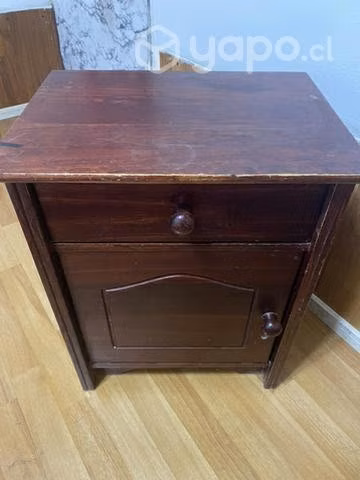 Velador de madera
