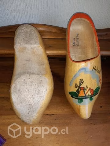 Par de zuecos holandeses originales de madera - Imagen 2