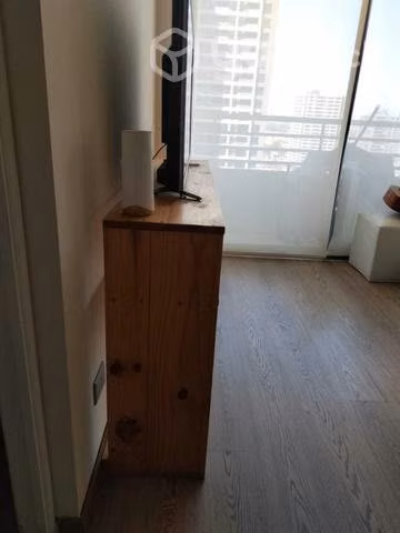 Rack de Madera (hasta 70 pulgadas) Sin detalles
