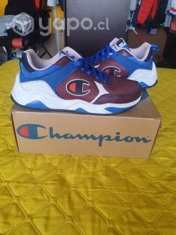 Zapatillas champions eighteen block