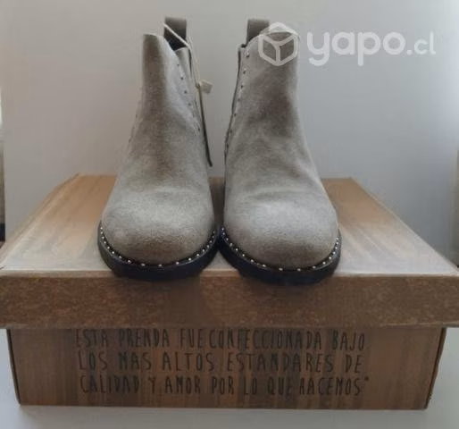 Botines UMBRALE talla 37 - Imagen 3
