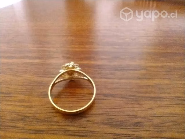 Anillo Oro 18 K piedra color rojo rubí - Imagen 2