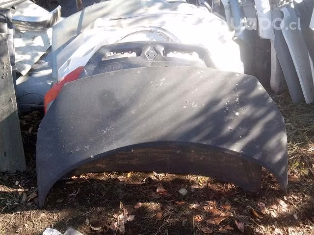 Capot renault scenic 2009