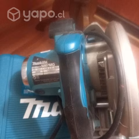 Sierra circular makita MGK5007 nueva practicament - Imagen 3