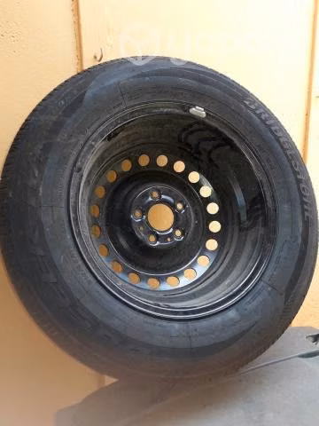 Neumático Bridgestone aro 16