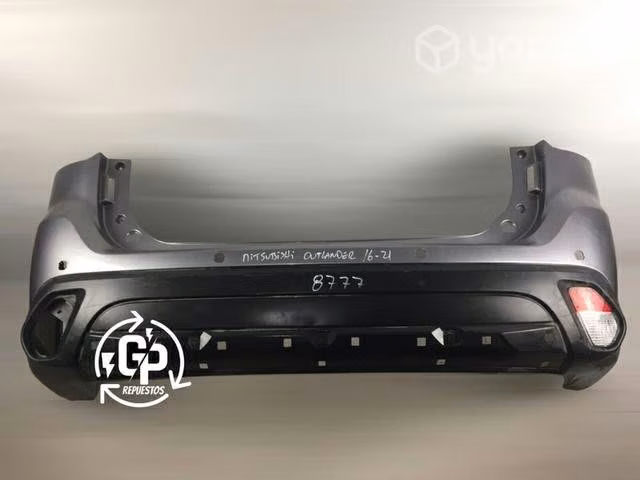 Parachoque Trasero Mitsubishi Outlander 2016 2021