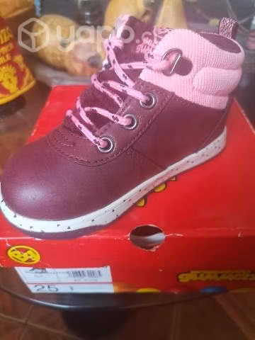 Zapatos y botines buble gummers