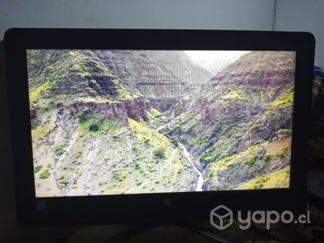 Computador HP ALL IN ONE + Impresora Brother DCP M