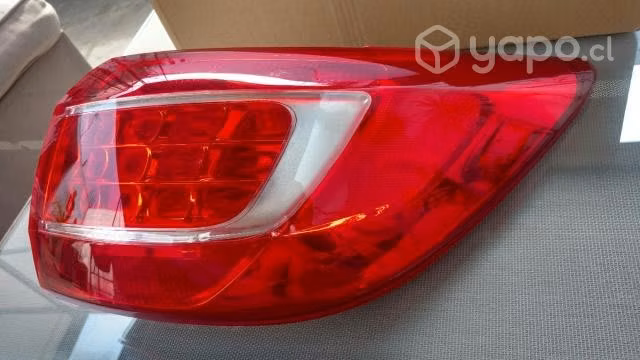 Farol trasero kia sportage 2015