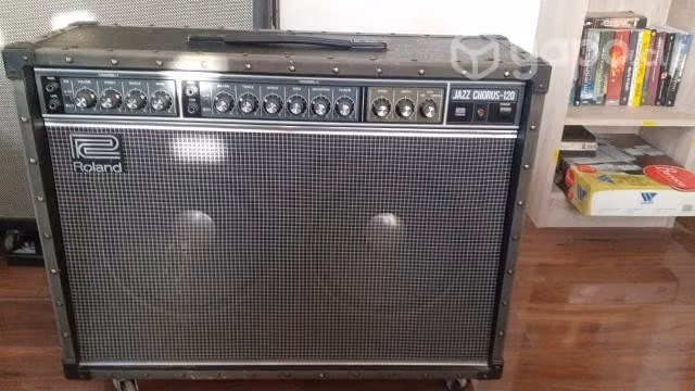 Amplificador jazz chorus 120