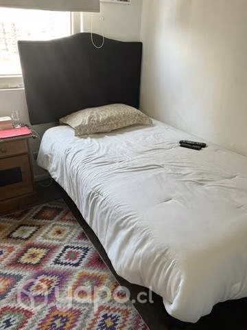 Cama europea aureo plaza 1,5 + velador