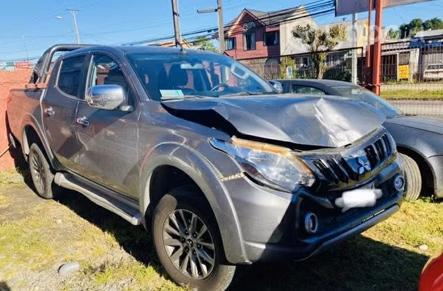 Cubre Piuck up Mitsubishi New L