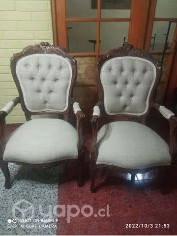Sitiales tallados