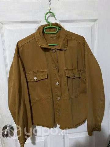 Chaqueta Basement