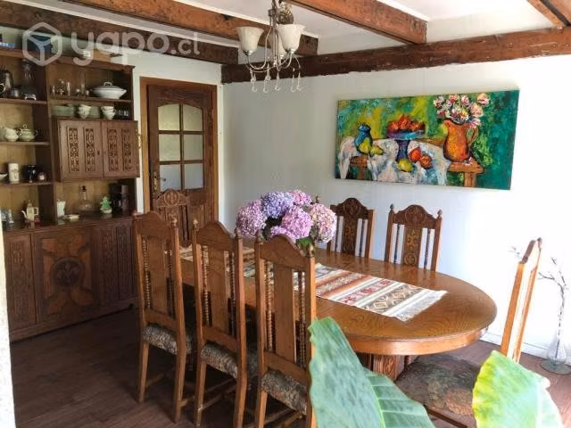 Comedor y mueble buffet