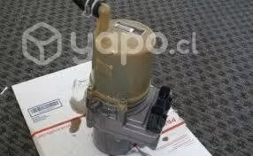 Bomba de direccion de mazda 3 2012