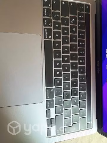 MacBook Pro M1 256 SSD 8GB RAM