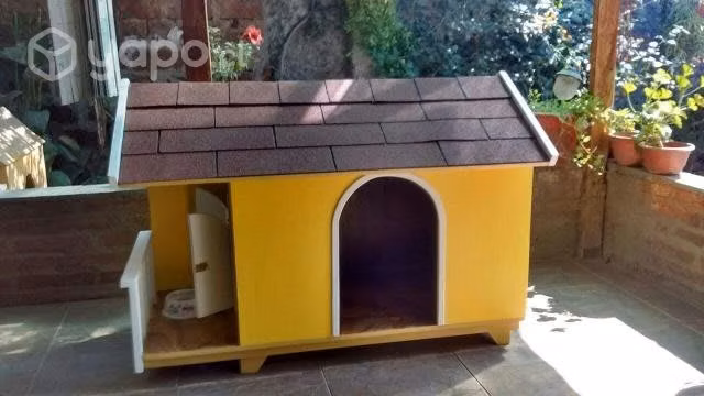 Casa Premium amarilla para mascota mediana