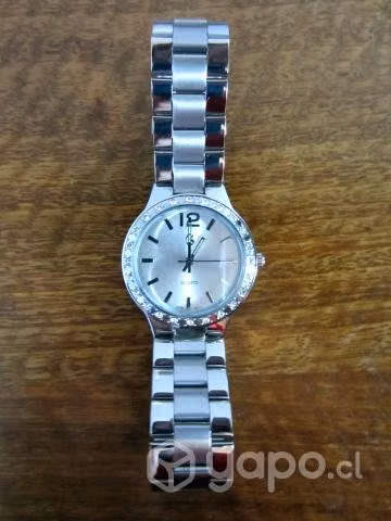 Reloj Metálico Cromado Para Mujer. Nuevo