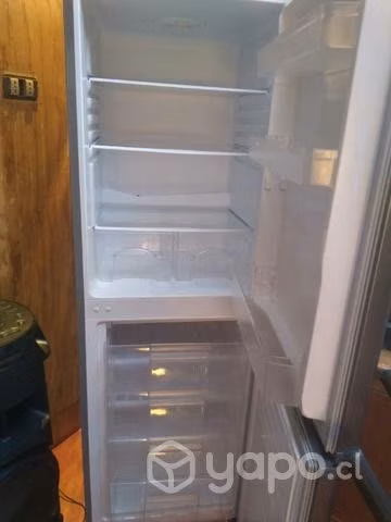 Refrigerador congelador Mademsa