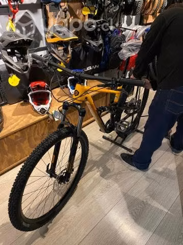 Bicicleta polygon siskiu d6 org impecable, talla l - Imagen 3
