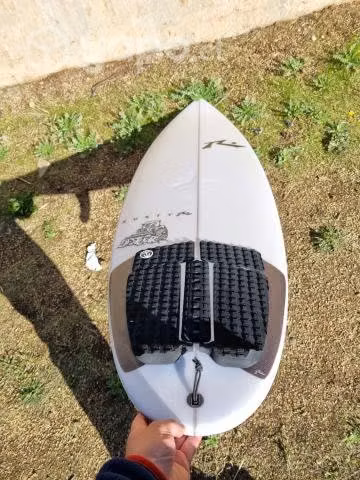 Tabla de surf rusty New doozer 37 lts