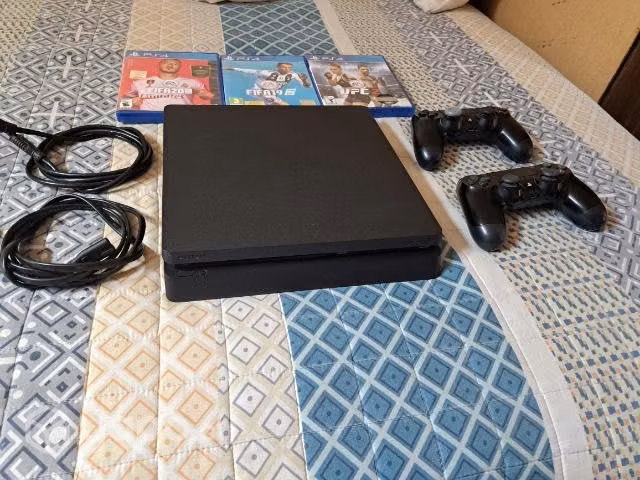 Play station 4 de 1 tb 2 controles
