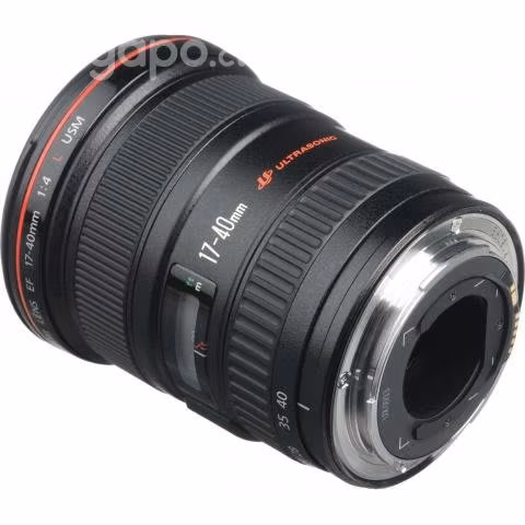 CANON EF 17-40mm f/4 L USM / WIDE ANGLE LENS