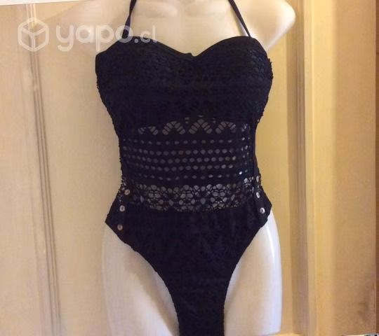 Traje de baño entero talla Small con calados