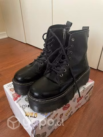Botines romano cuero