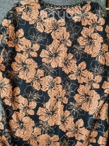 Polera elasticada