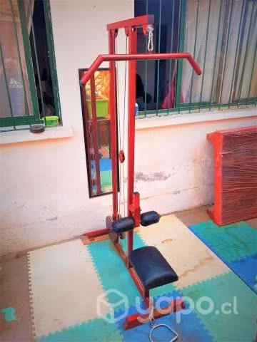 Maquina polea alta y baja con asiento