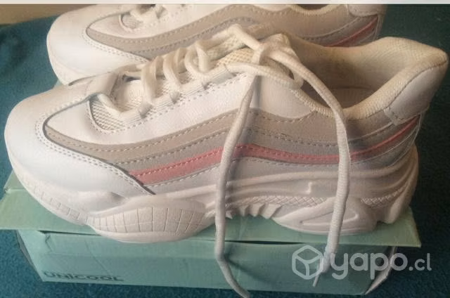 Zapatillas blancas n*36 con plataforma