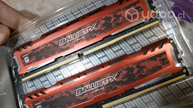Ram Crucial 16gb ddr4 2400mhz y otros componentes