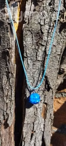 Collar cielo azul