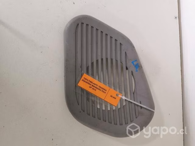 Tapa Parlante Trasera Izquierda Mahindra 2016