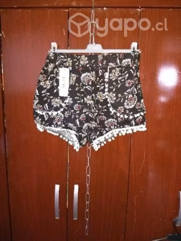 Short floreado talla S