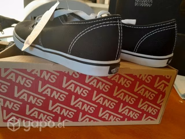 zapatillas Vans, nuevas. N°35