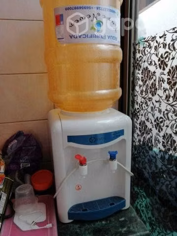Dispensador eléctrico de agua fria y caliente