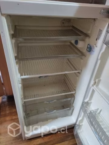 Refrigerador Mademsa