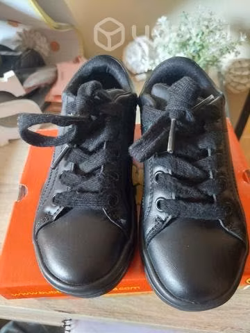 Zapato colegio skechers 28