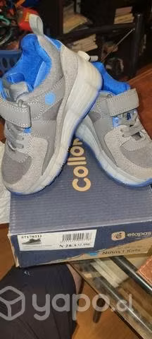 Zapatillas Colloky con ruedas y luces