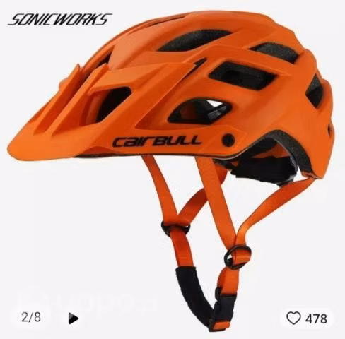 Casco y porta celular