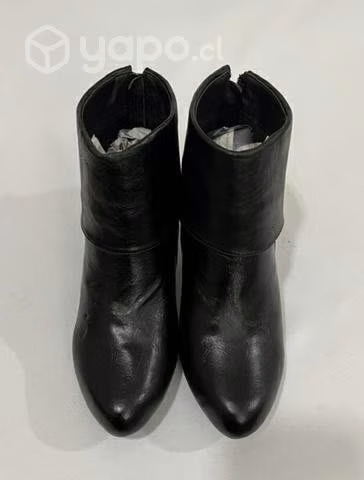 Botín 100% Sintético Marca Tatienne N*39 Negro - Imagen 3