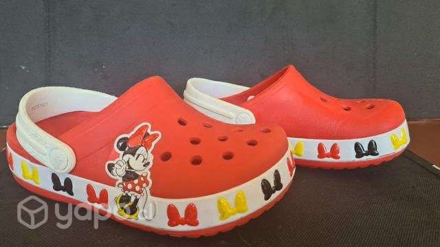 Crocs minnie