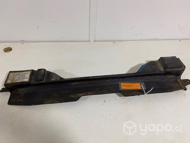 Moldura superior frontal Pick Up 2.2 2016